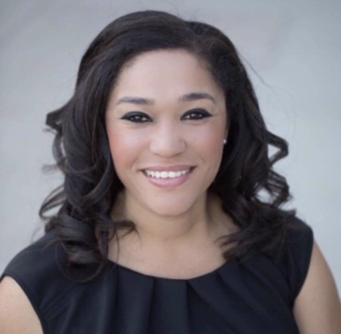 Maria Mutamiri Headshot